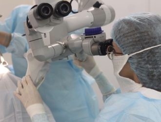 В Кузбассе врачи избавили ребенка от редкой патологии носоглотки