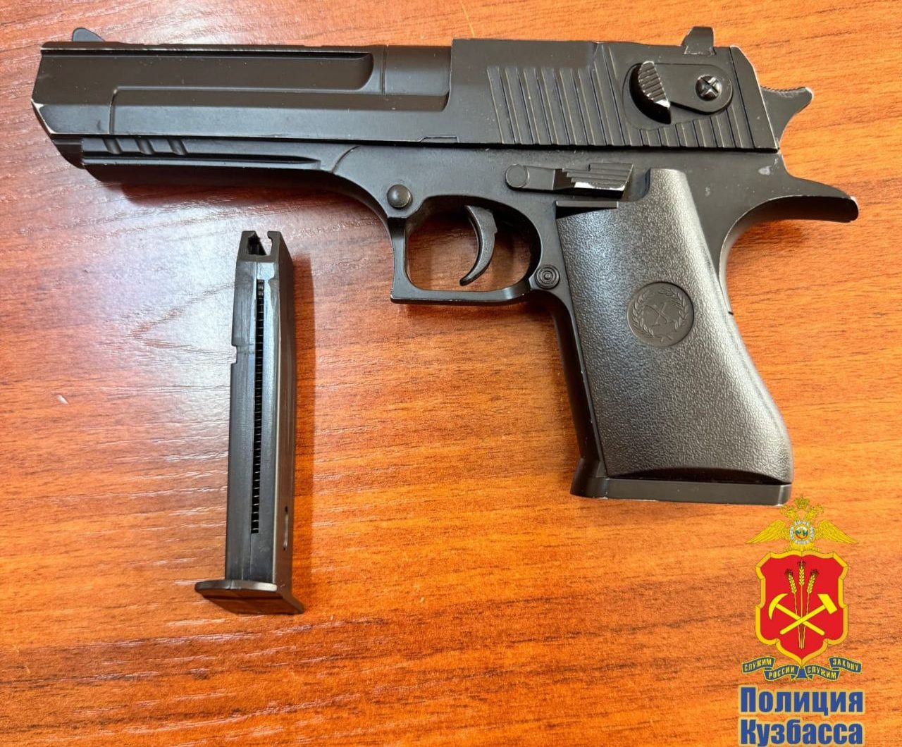 За нападение с игрушечным пистолетом на студента будут судить кемеровчанина