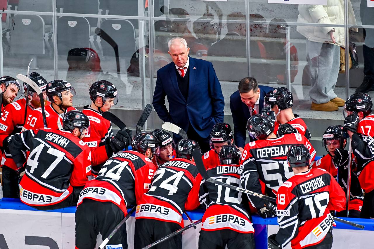 Победили, но тренер недоволен: новокузнецкий «Металлург» обыграл «Челны»