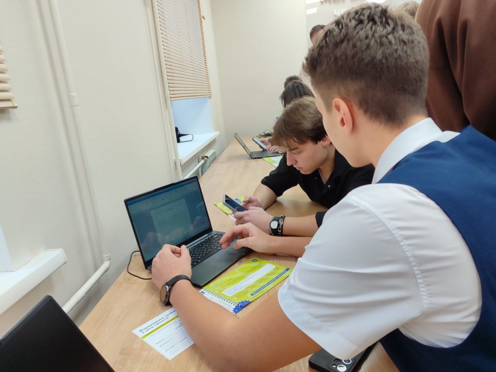 В Кемерове открылся молодежный центр «Кузбасс. Молодежь»