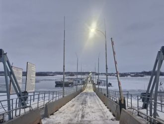 В Юрге открыли движение по понтонному мосту