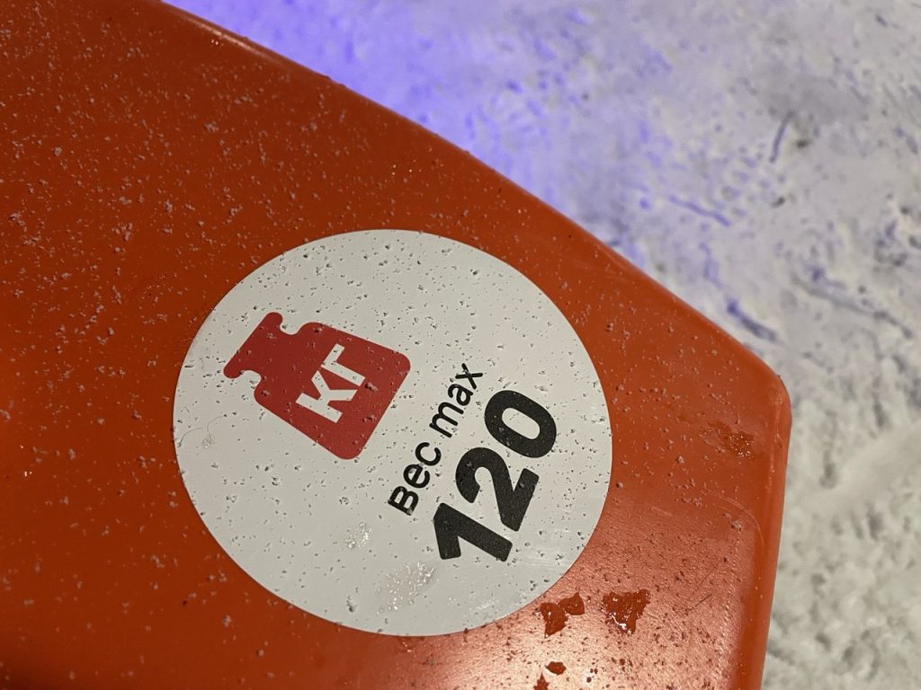 Электроснегокаты в Новокузнецке стали новым развлечением горожан