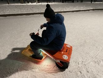 Электроснегокаты в Новокузнецке стали новым развлечением горожан