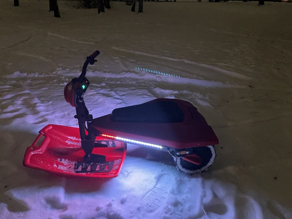 Электроснегокаты в Новокузнецке стали новым развлечением горожан