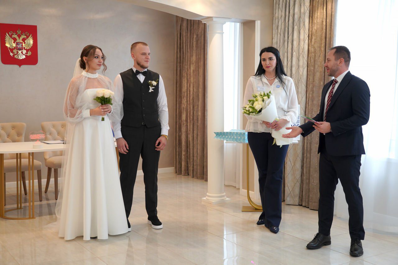 Жители Междуреченска будут сочетаться узами брака в обновленном ЗАГСе