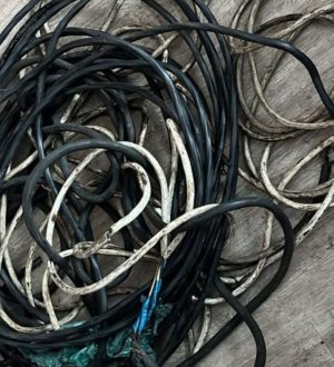 Кузбассовцу грозит до пяти лет тюрьмы за кражу медного кабеля из частного дома