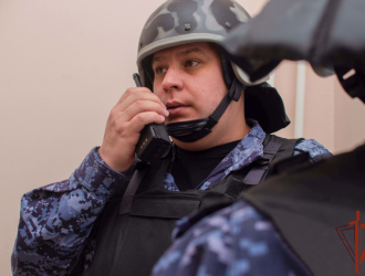 Воткнула кухонный нож в спину: жительницу Междуреченска задержали по подозрению в ранении сожителя