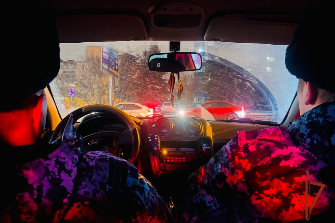 Ранила гостя кухонным ножом: в Киселевске задержали подозреваемую женщину