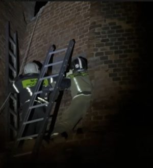 В Кузбассе двое парней упали в промышленную трубу на заброшенном заводе