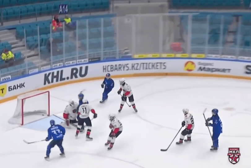 «Кузнецкие Медведи» выиграли пятый матч подряд