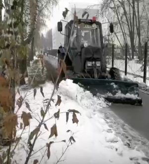 Губернатор Кузбасса назвал территории, где хуже всего чистят улицы от снега