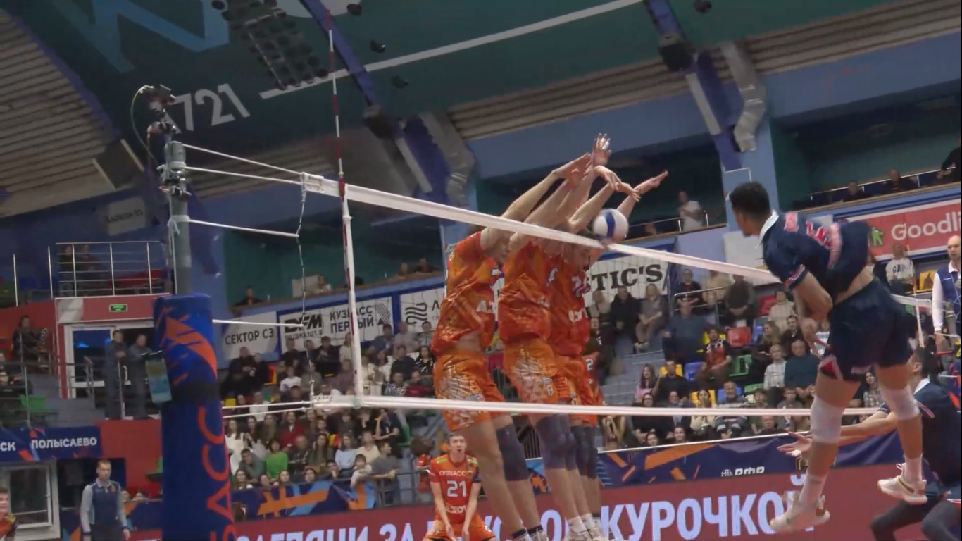 «Кузбасс» прервал пятиматчевую неудачную серию победой над «Ярославичем»