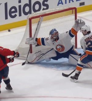 Кузбасский вратарь «Нью-Йорк Айлендерс» признан второй звездой матча НХЛ