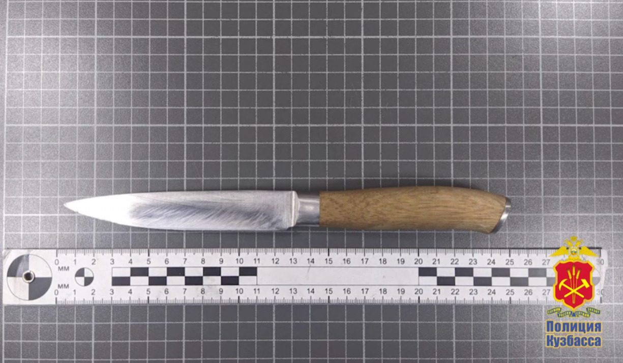 Угрожавшего продавцу ножом налетчика по горячим следам задержали в Кемерове