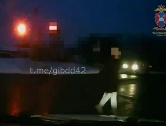 Девочка-подросток попала под машину в Ленинске-Кузнецком