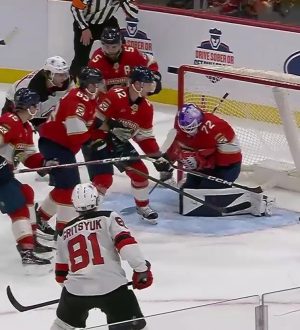 День кузбасских «сухарей» в НХЛ: Бобровский и Сорокин сегодня сыграли «на ноль»