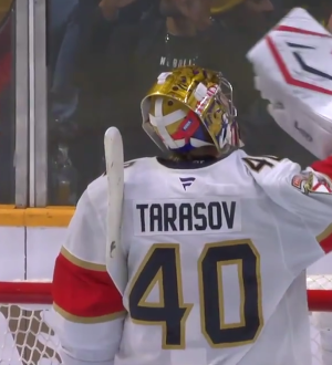 Уроженец Новокузнецка затеял массовую драку в матче НХЛ