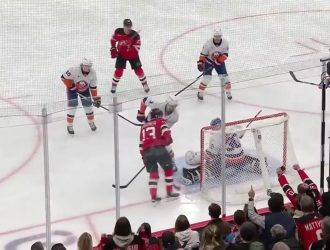 Надежная игра Ильи Сорокина помогла «Нью-Йорк Айлендерс» одержать вторую подряд победу в НХЛ