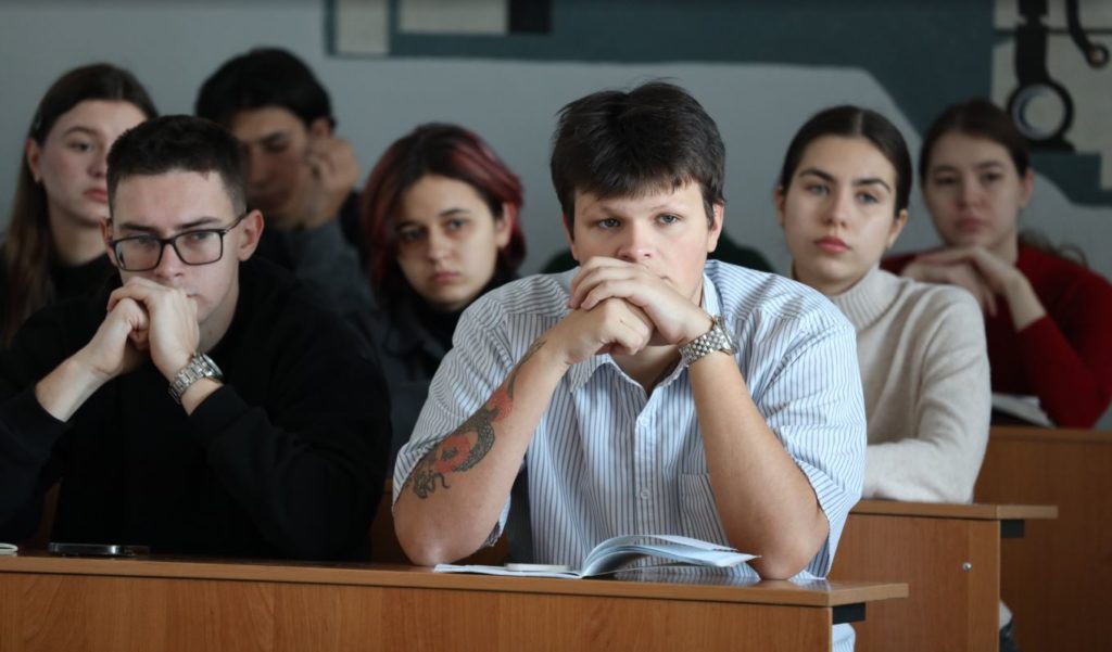 В Новокузнецке прошла встреча студентов СибГИУ с ветераном второй Чеченской войны