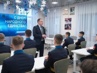 Илья Середюк рассказал кадетам о подвиге предков и ответил на их вопросы