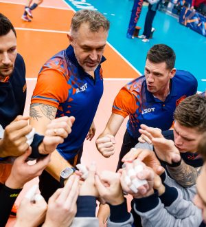 Волейбольный «Кузбасс» в Туле встретится с белгородскими «львами»