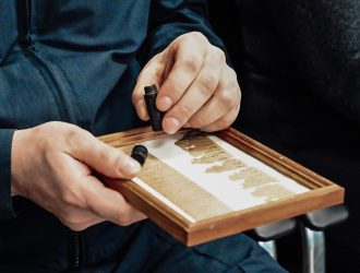 В Кузбассе личные вещи погибшего красноармейца передали родственникам