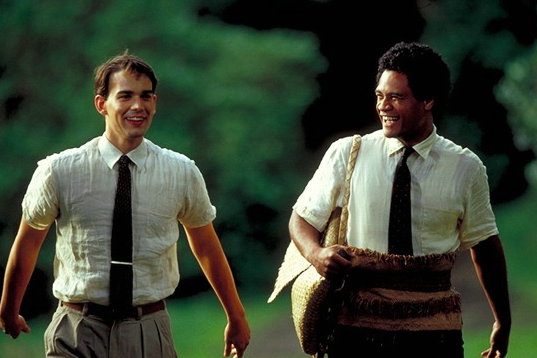 Секты: опасная «бомбардировка любовью»