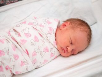 35 малышей появились на свет в День матери в Кузбассе