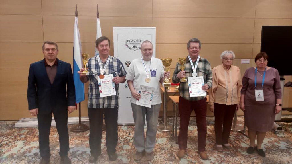 Отец и дочь из Кемерова завоевали пять медалей на крупных шахматных турнирах