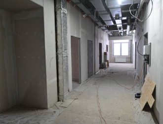 Подрядчик срывает сроки строительства Беловской многопрофильной больницы
