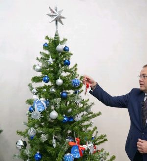 Роль в театре и аквариум: Илья Середюк поможет детям исполнить новогодние мечты