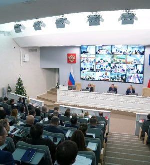 Губернатор Кузбасса поручил строго соблюдать расписание автобусов, чтобы не морозить людей на улице