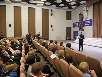 Илья Середюк рассказал кадетам о Героях Советского Союза и России из Кузбасса