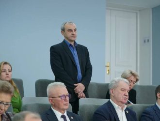 Илья Середюк снял с должности начальника департамента электроэнергетики Кузбасса