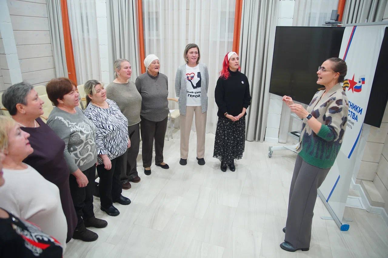 В Кузбассе жены и матери бойцов СВО стали участницами хора