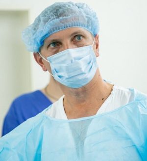 В Кузбассе подростку провели сложную операцию по сращению костей ноги после ДТП