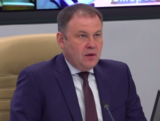 Илья Середюк поручил чиновникам быстро отработать все вопросы, которые поступили  на прямую линию президента