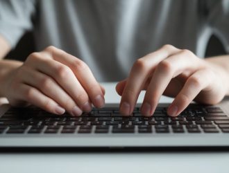 В Госдуме предложили ввести уголовную ответственность за вовлечение детей в онлайн-казино