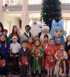 В Белове прошла национальная елка