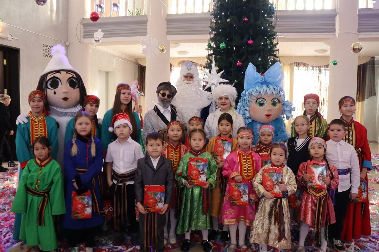 В Белове прошла национальная елка