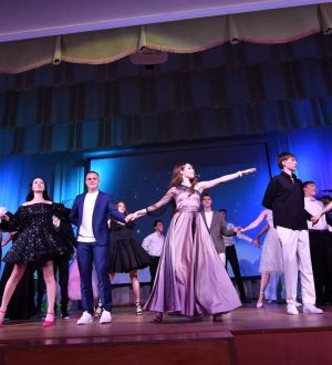 В Кузбассе назвали даты последних звонков и выпускных вечеров в 2026 году