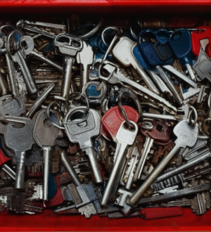 Кузбассовец собрал коллекцию из более чем тысячи отмычек для взлома квартир