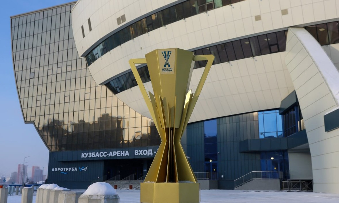 Лучшие футзальные команды России сошлись в битве за трофей Кубка Лиги в Кемерове