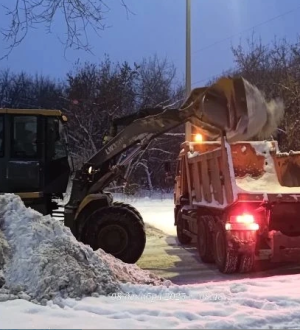 За выходные в Новокузнецке вывезли более 6 тысяч кубометров снега