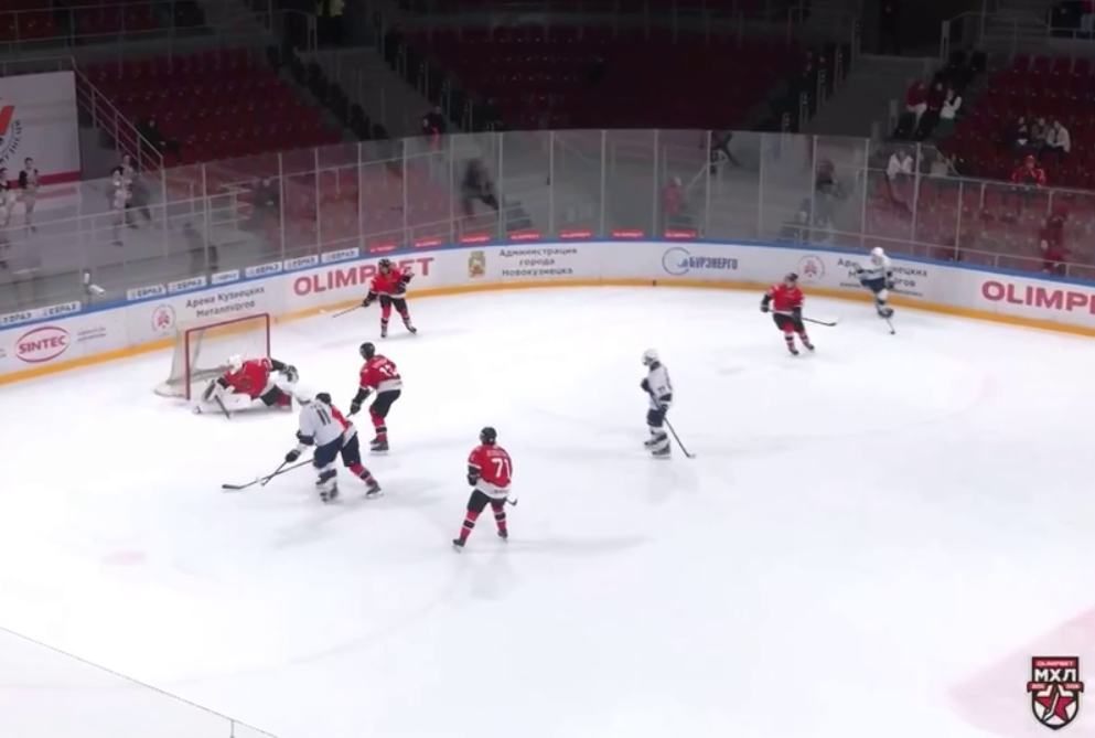 «Кузнецкие Медведи» потерпели разгромное поражение дома от «Мамонтов Югры»