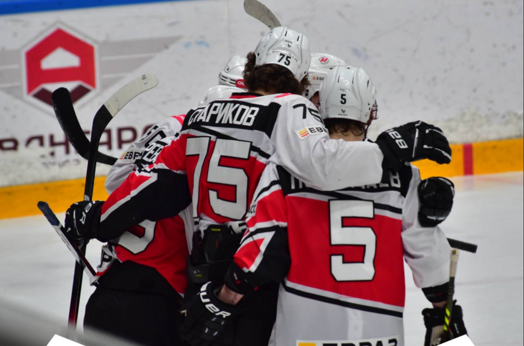 «Проспали начало, но исправили ситуацию»: новокузнецкий «Металлург» уверенно одолел «Челны»