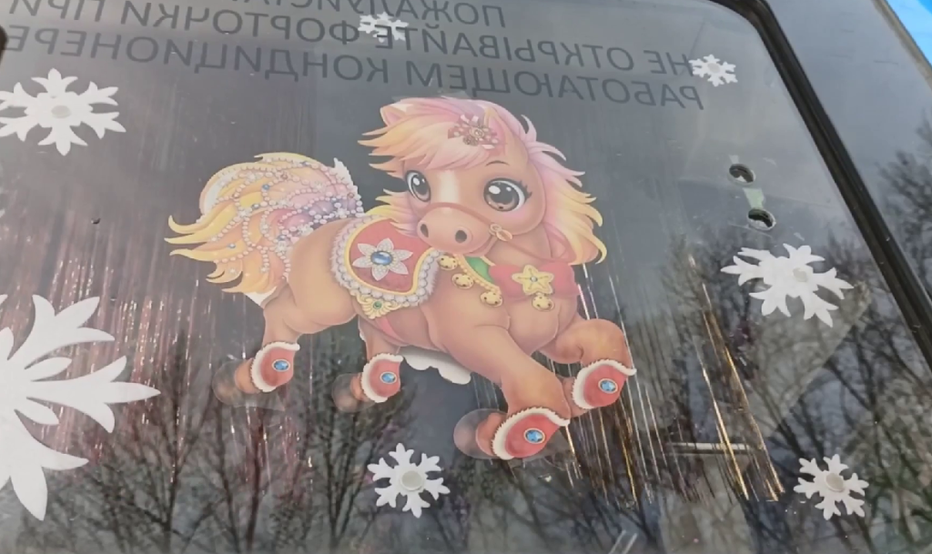 Новогодний Новокузнецк: фоторепортаж о том, как преобразился город к празднику