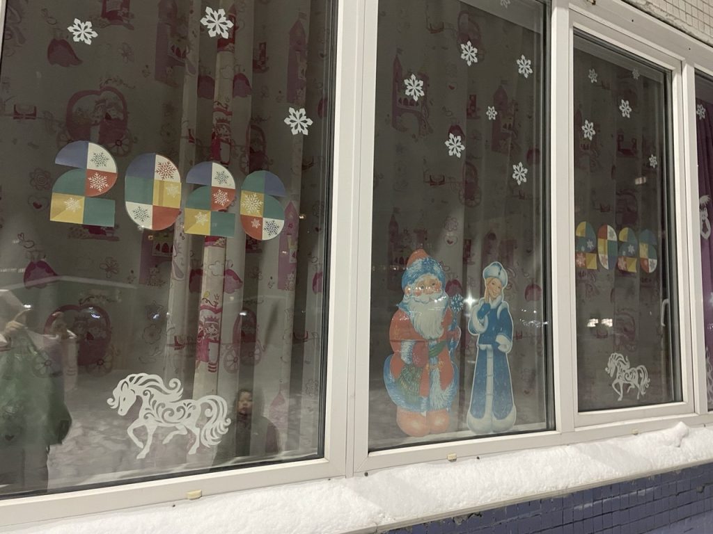 Новогодний Новокузнецк: фоторепортаж о том, как преобразился город к празднику