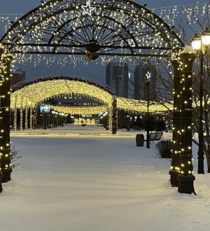 Новогодний Новокузнецк: фоторепортаж о том, как преобразился город к празднику