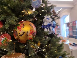 По всему Кузбассу заработали новогодние визит-центры